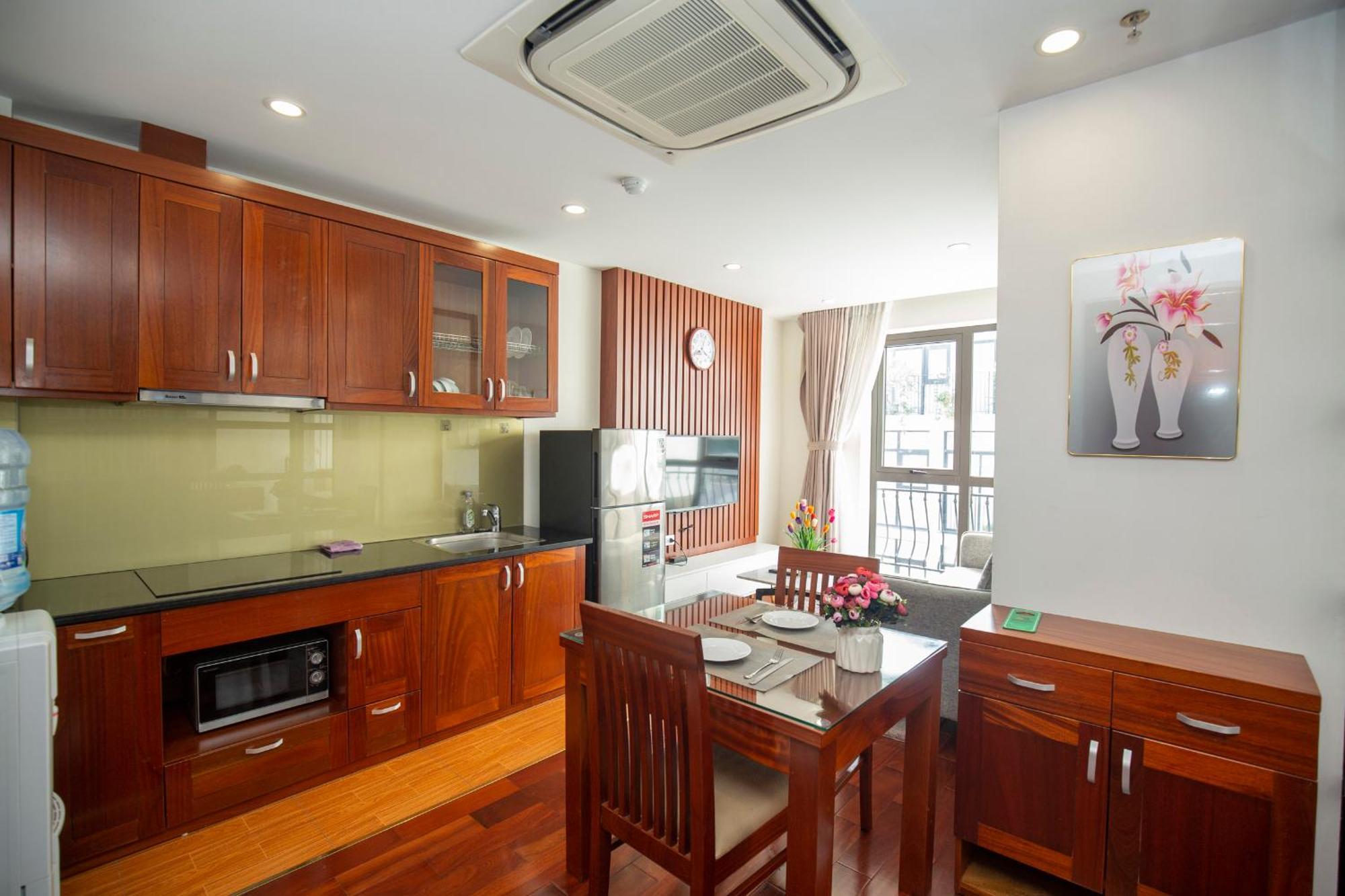 Sumitomo10 - Lane 12 Dao Tan Street Apartment