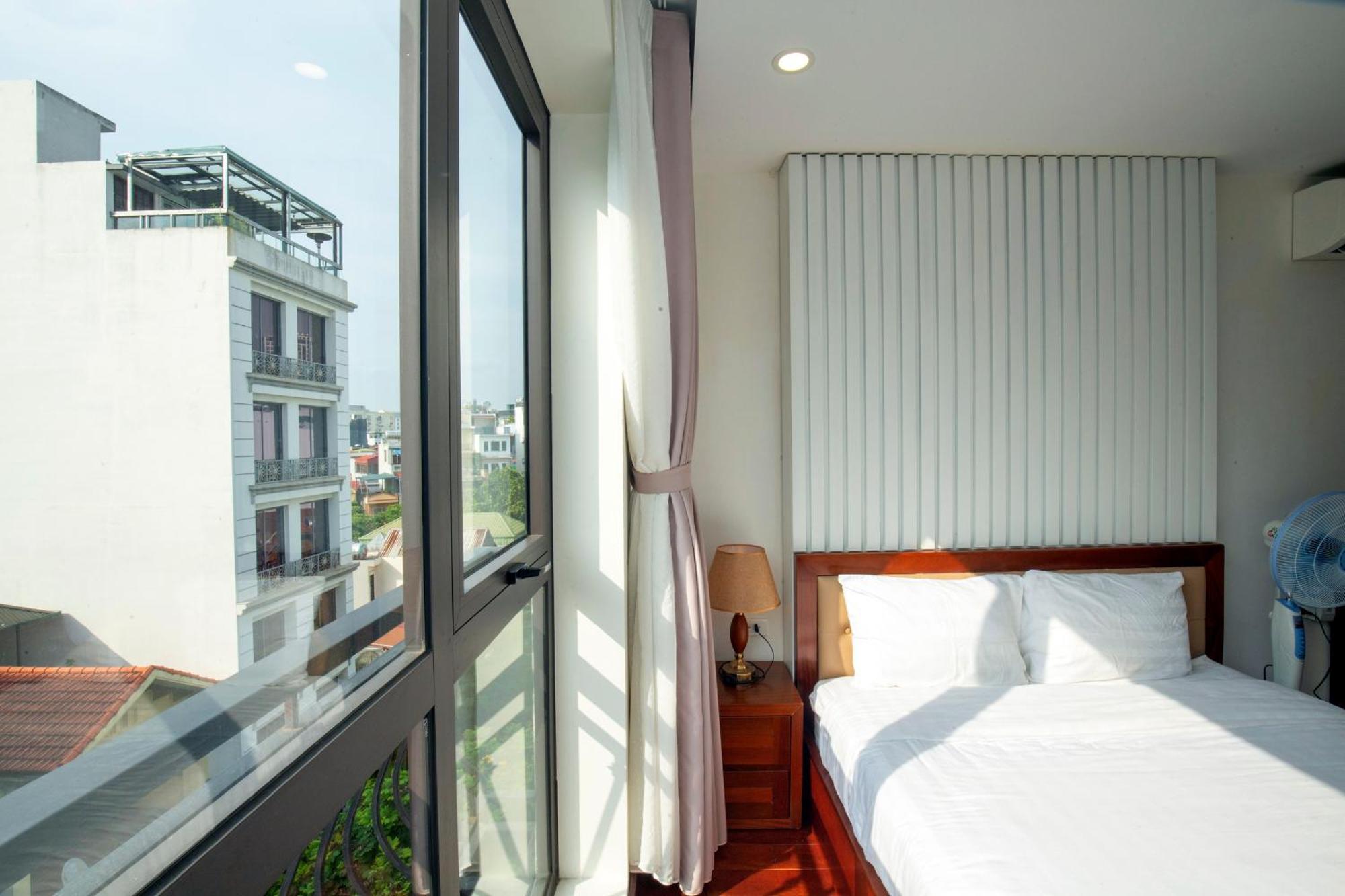 Sumitomo10 - Lane 12 Dao Tan Street Apartment