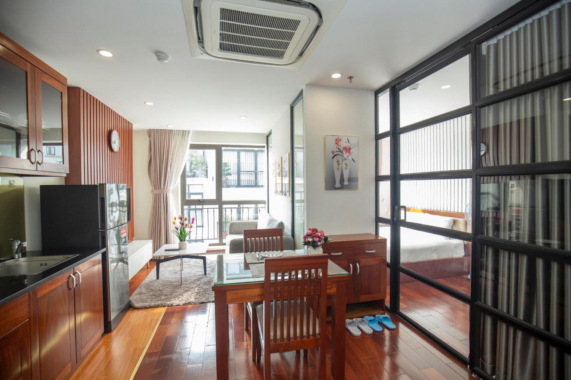 Apartment Sumitomo10 - Lane 12 Dao Tan Street *