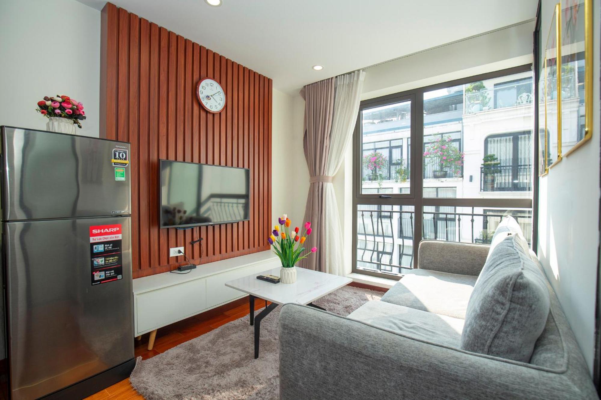 Apartment Sumitomo10 - Lane 12 Dao Tan Street *
