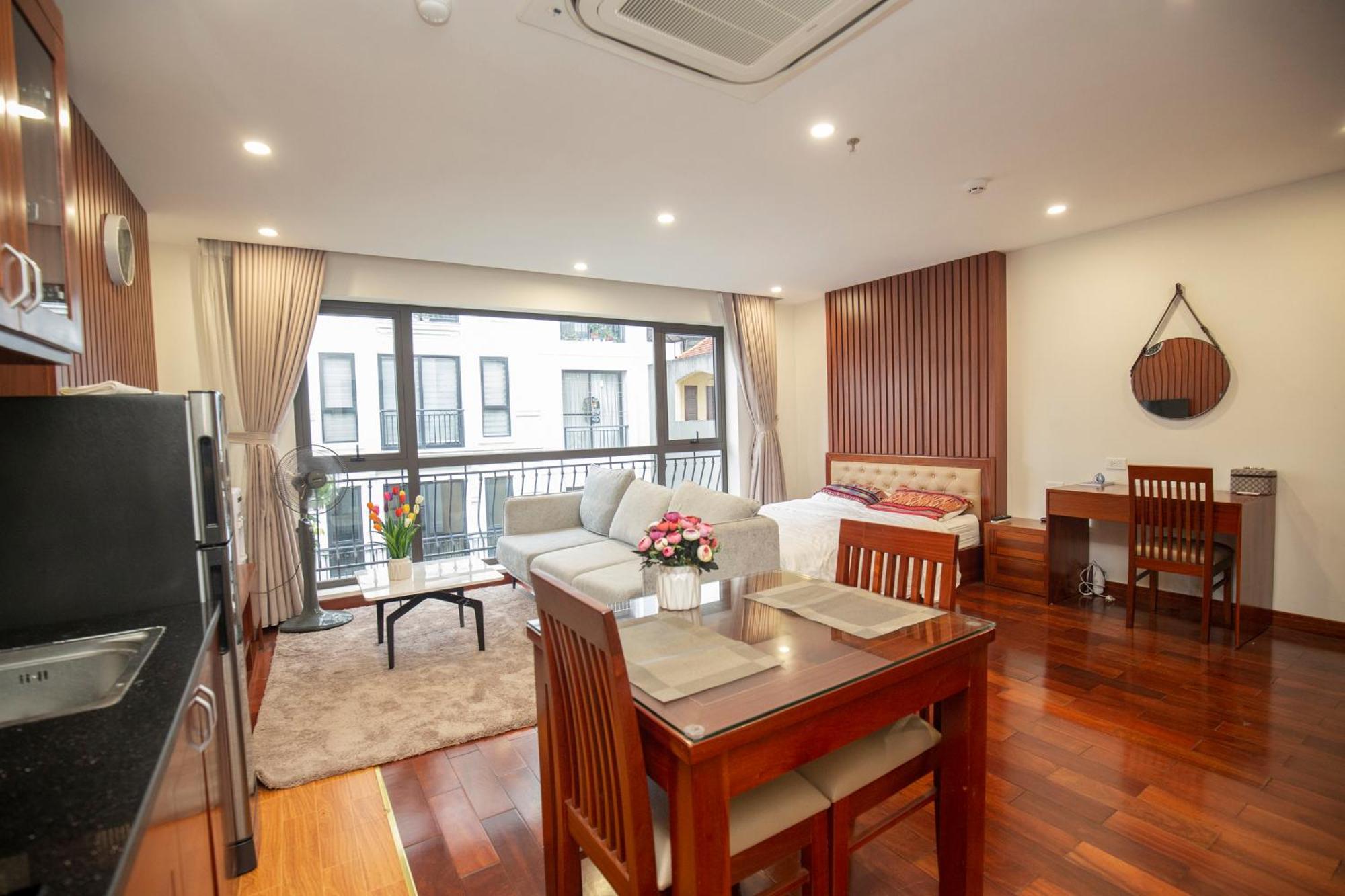 Sumitomo10 - Lane 12 Dao Tan Street * Hanoi