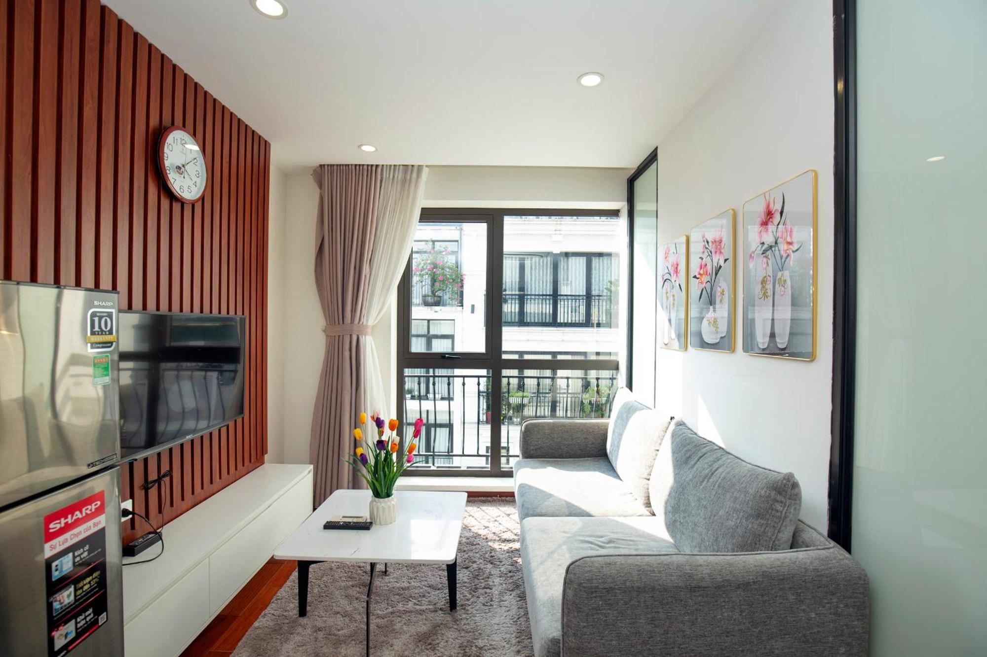Apartment Sumitomo10 - Lane 12 Dao Tan Street *
